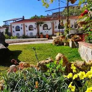 Casa Proyecto Pepe Bravo - Arte De Manos Y Corazón España
