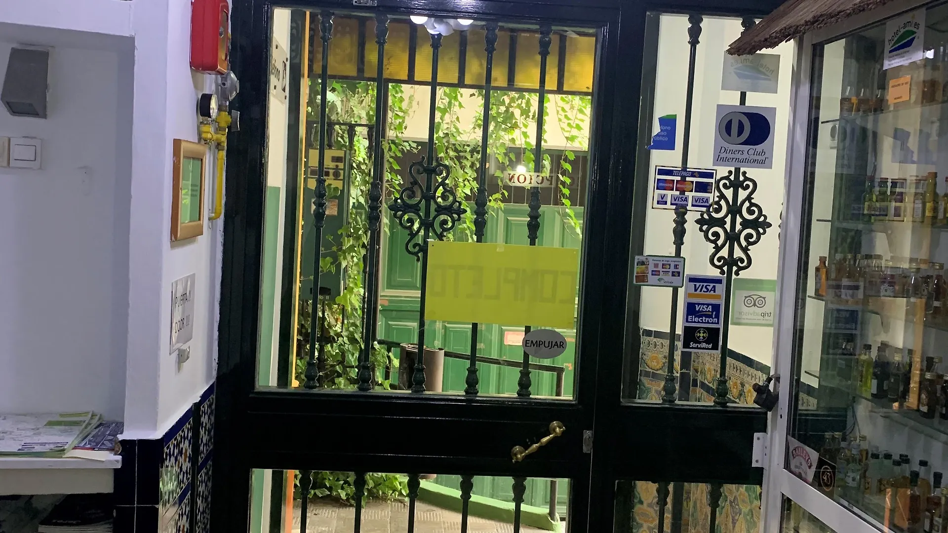 Hostal Alcobia Seville